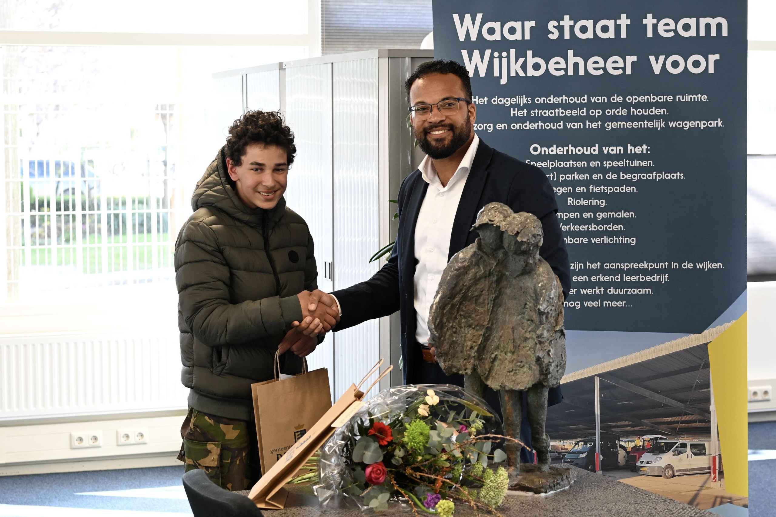 Gioi met wethouder Camara