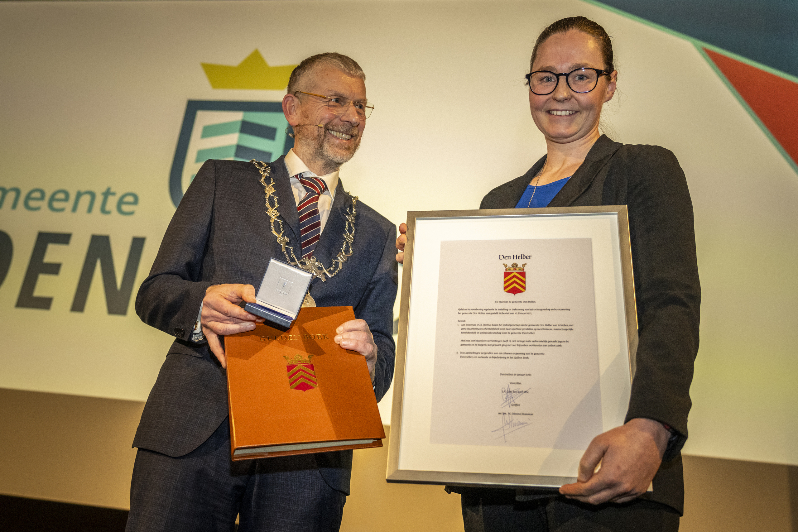 Burgemeester de Boer en Jorina Baars
