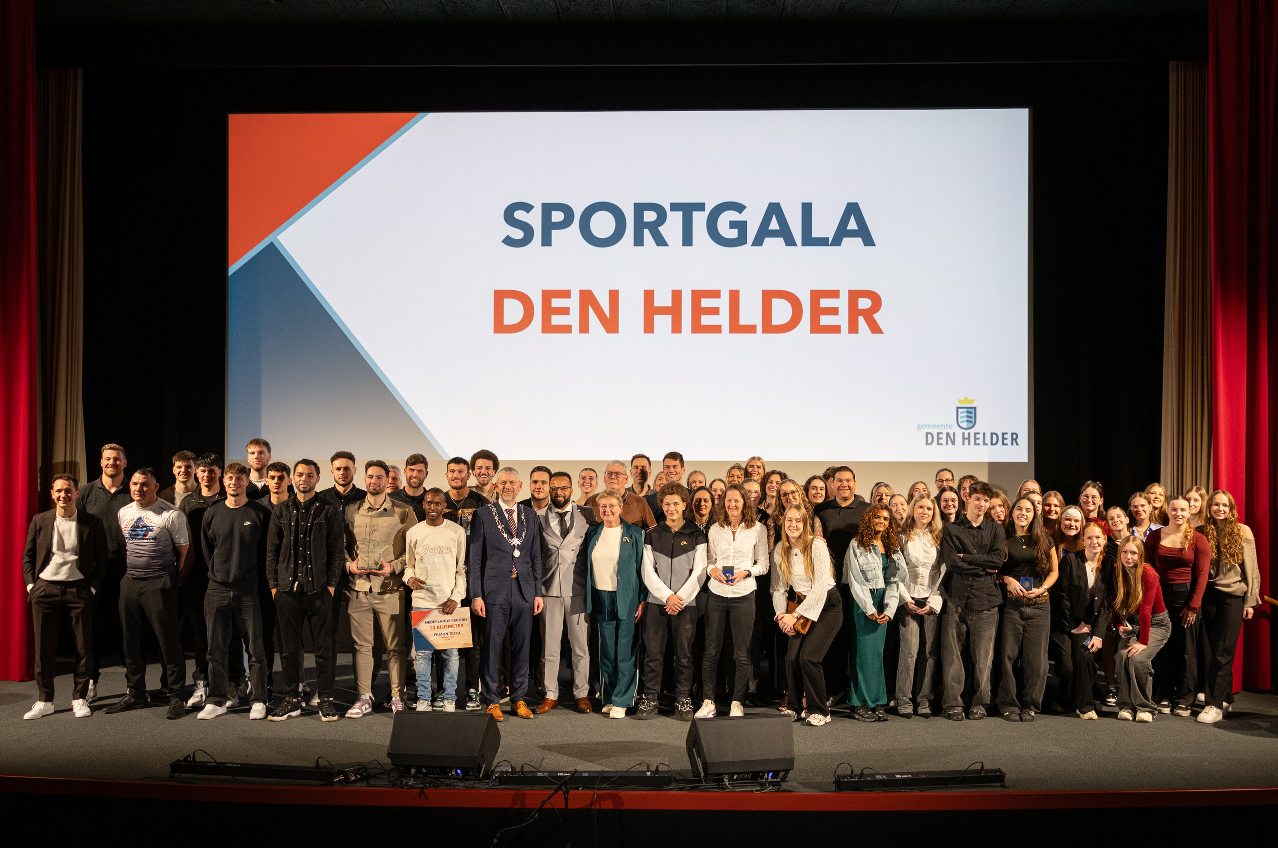 Sporters op het podium