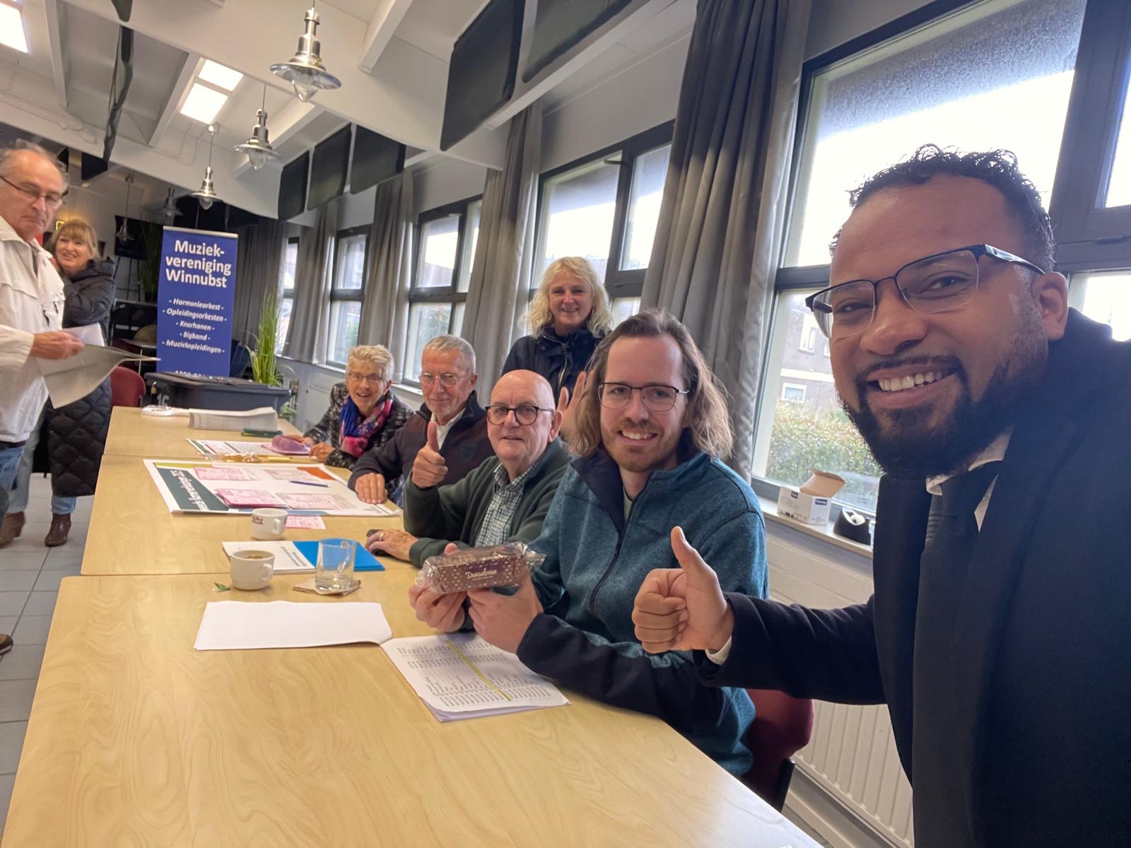 Fotigui Camara en stembureauleden